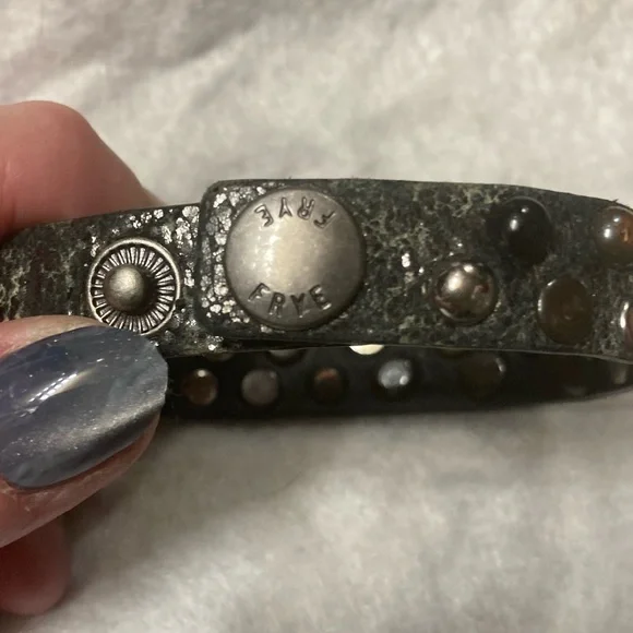 Frye Leather Cuff Bracelet Studded to correct pics - Picture 4 of 11